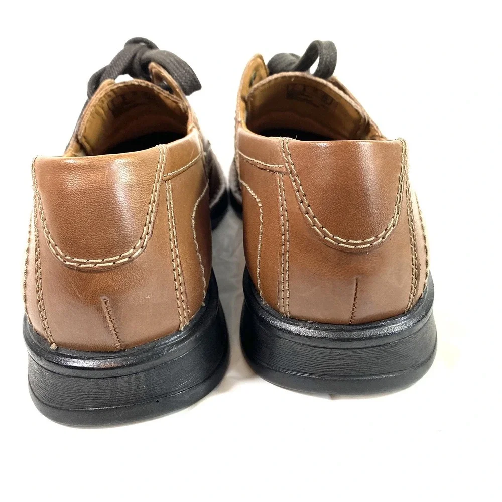 Clarks Shoes Men's 7.5 M Brown Leather Oxford Shoes Lace Up New